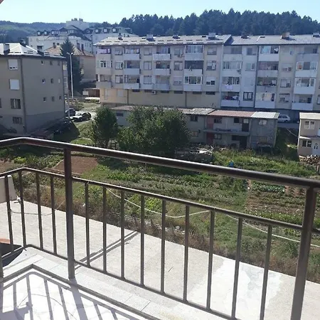 Apartment A&r *
